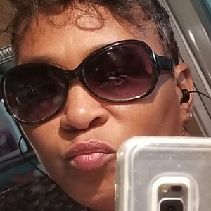 Meet your Posher, Toya